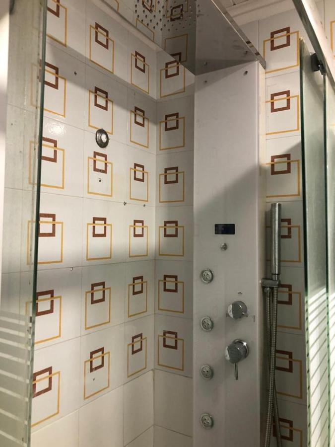 Piccolo Attico Apartment Lecce Bagian luar foto